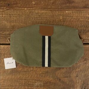 Brooks Green and Brown Toiletry Bag